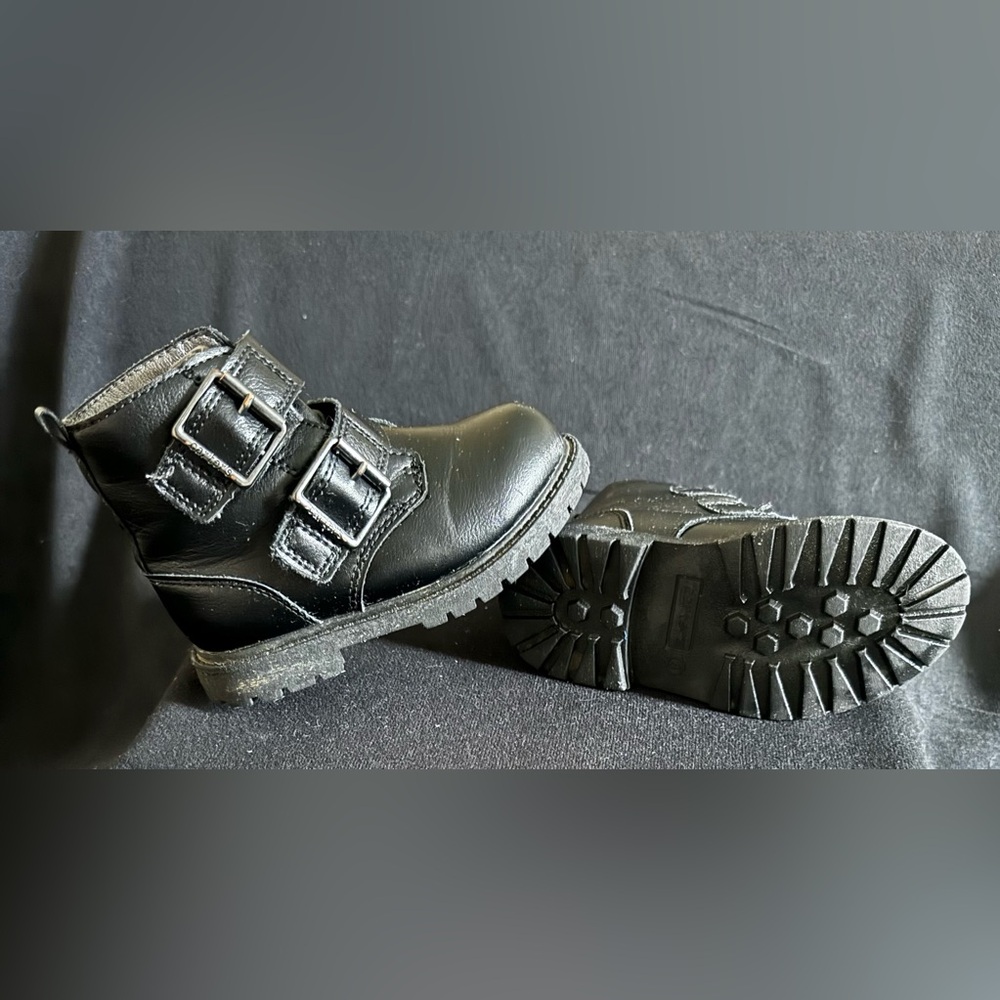 Sz8 Black Combat boots
